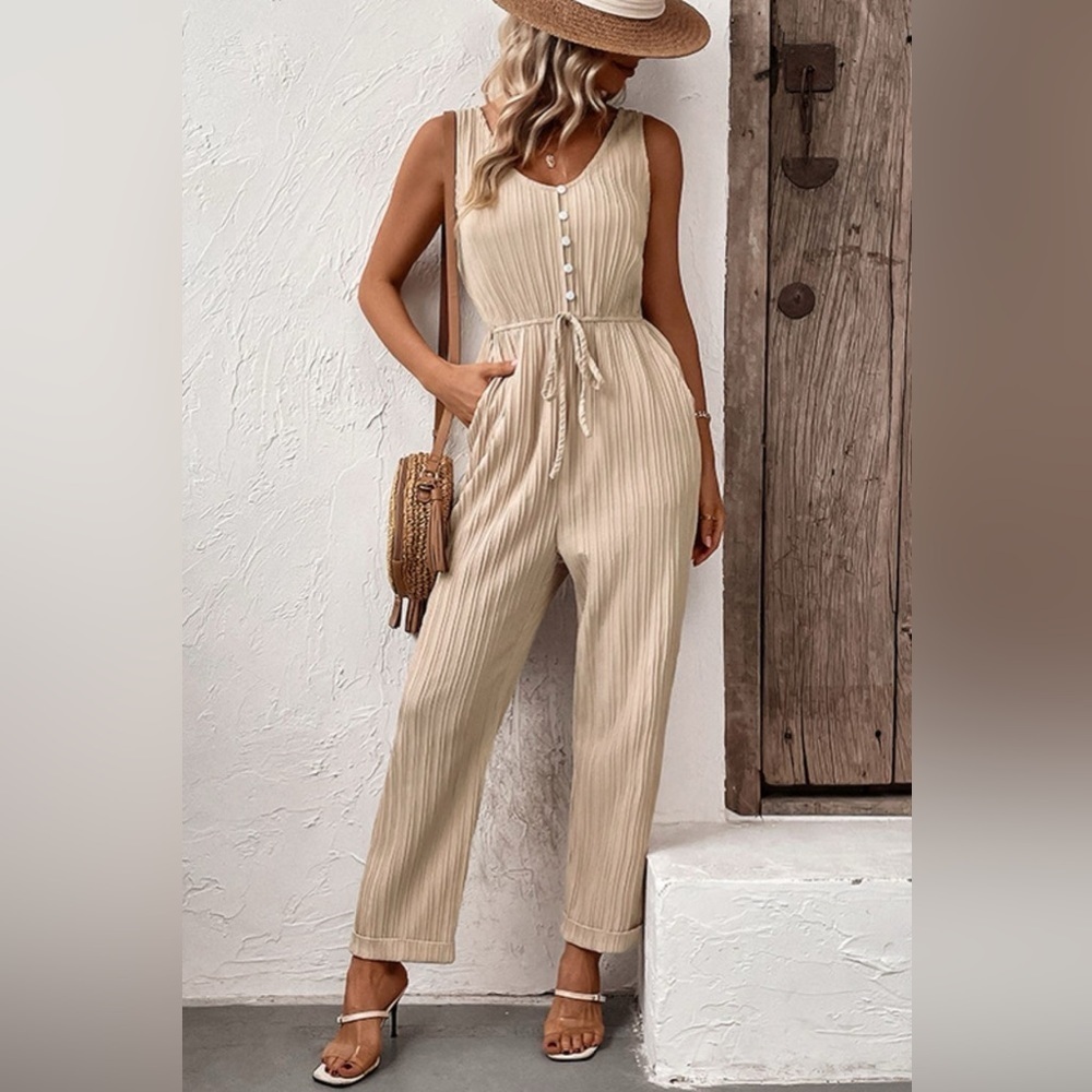 Sleeveless Jumpsuit with Pockets
